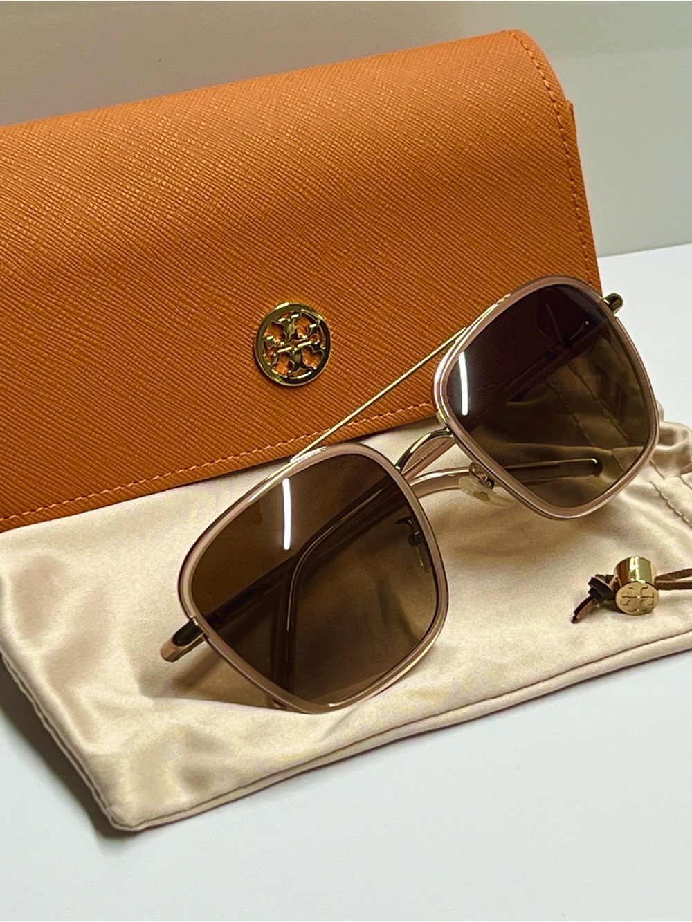 Tory Burch sunglasses - Picture 5 of 7